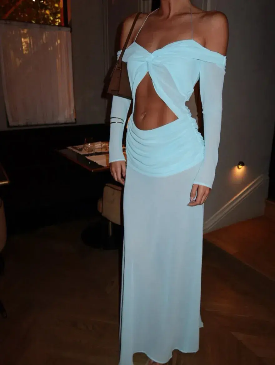 Natalie Rolt Emily Gown in Baby Blue Size 1 / AU 8 - Image 3
