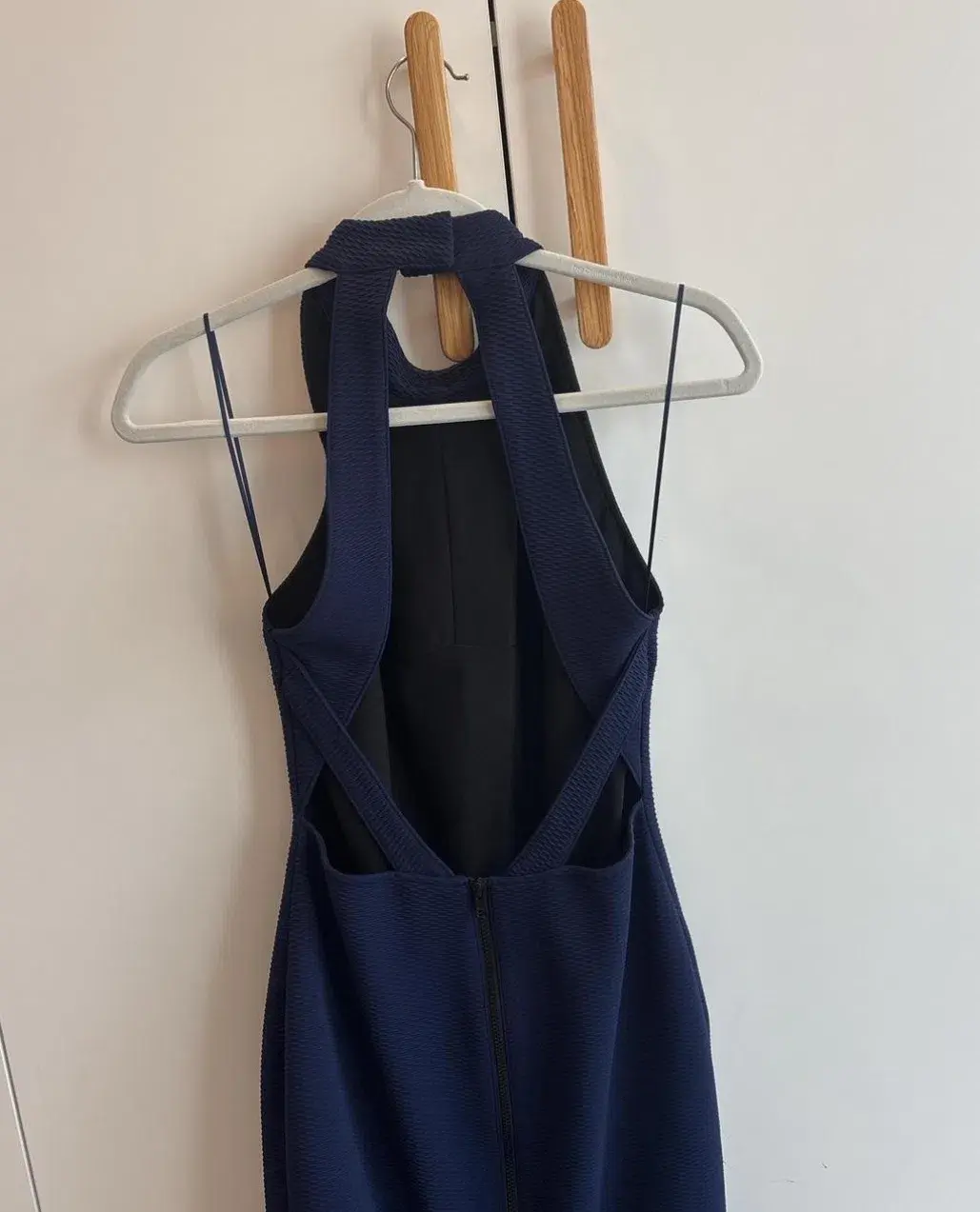 Camilla and Marc Backless Mini Dress Navy Size 10 - Image 4