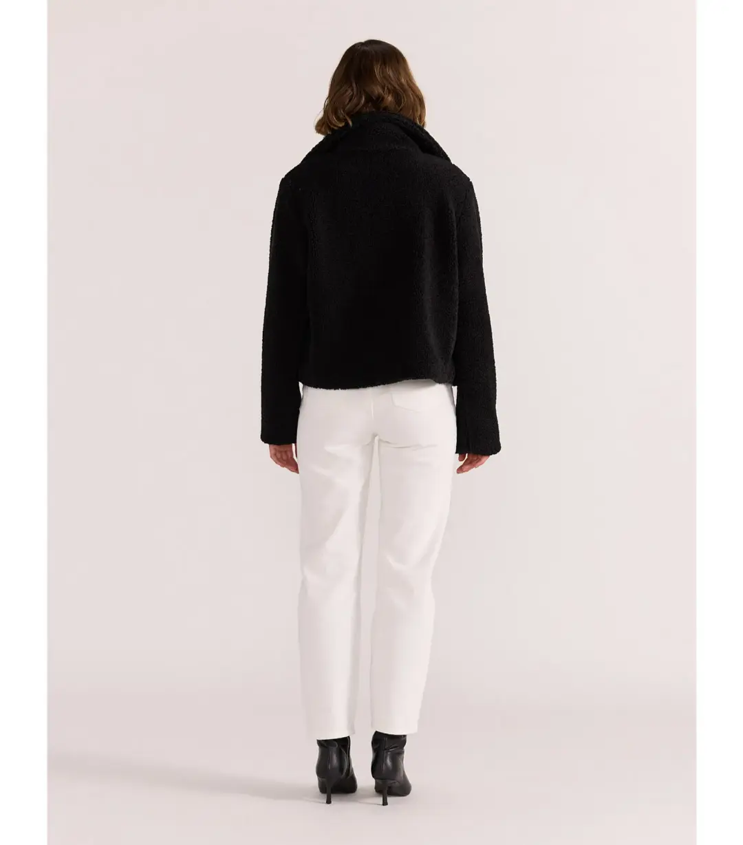 Staple The Label Tate Sherpa Jacket Black Size 8/S for rent on The Volte - main image