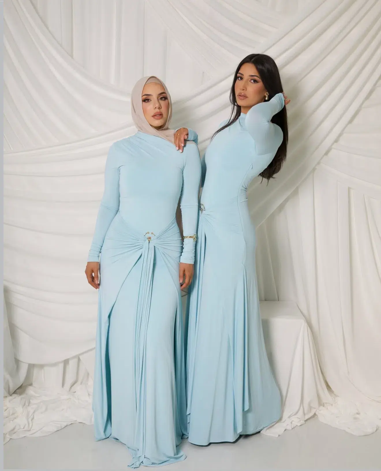 Alaia Muse Yasmin Gown Blue Size 8 - Image 4