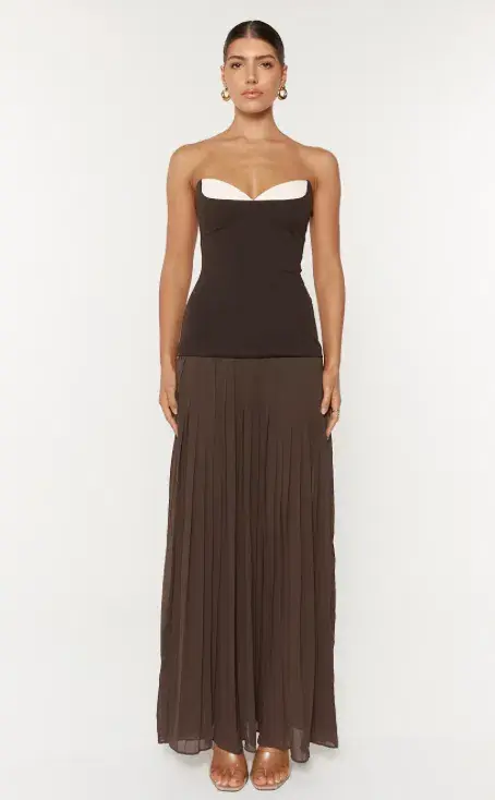 She is Olla Nicolette Maxi in Espresso Size 6  - Image 1