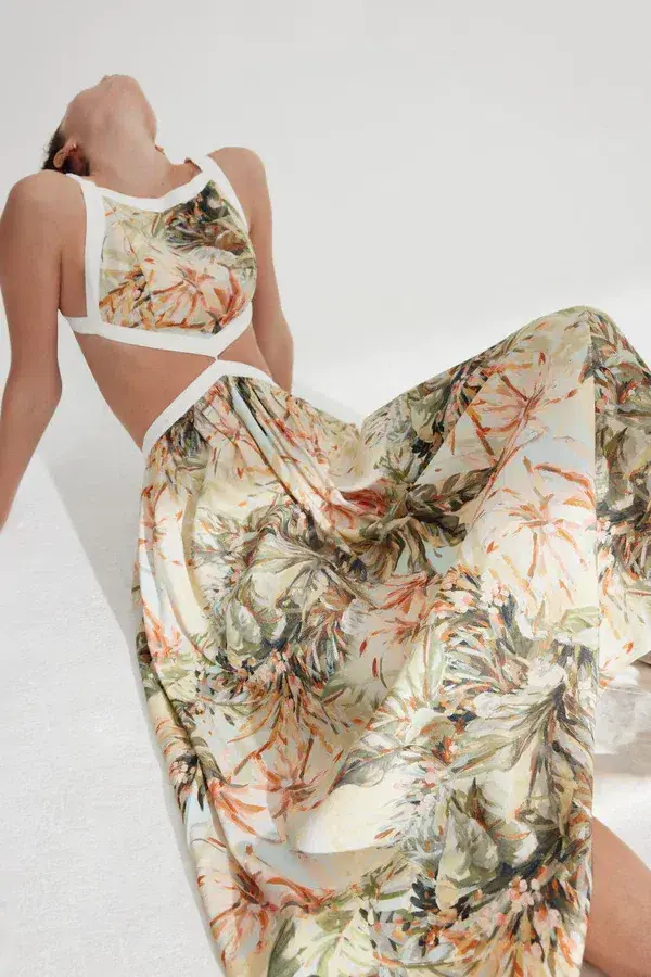 Significant Other Marino Dress in Painted Floral Size 8 - Image 6