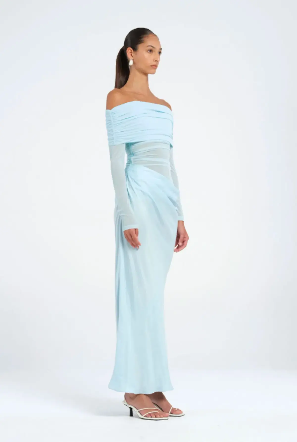 Benni Yasmin Off Shoulder Dress in Baby Blue Size 6 - Image 2