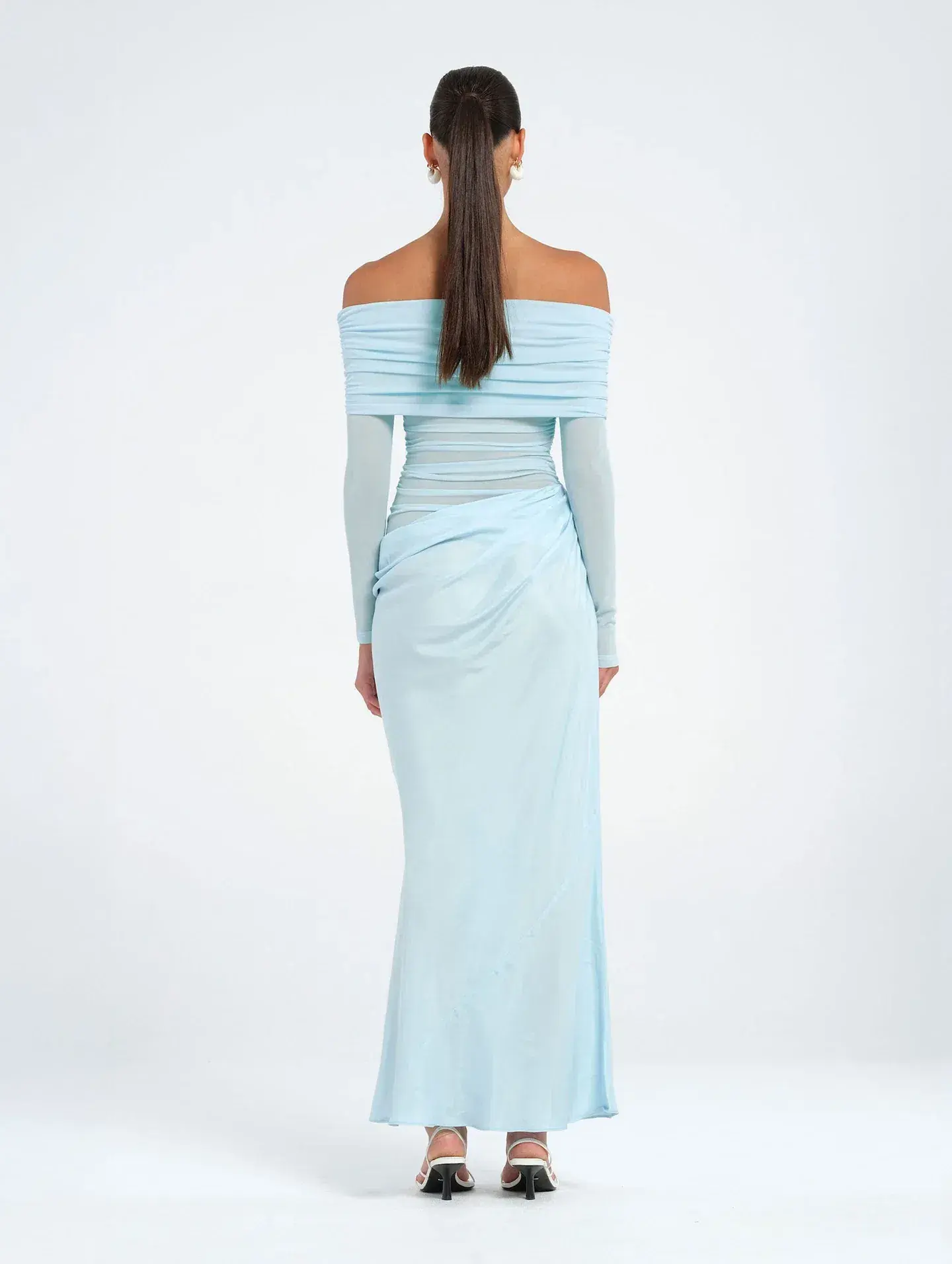 Benni Yasmin Off Shoulder Maxi Dress in Baby Blue Size 6 - Image 2