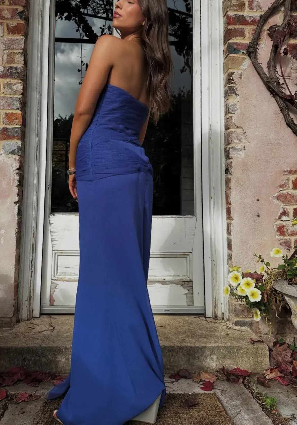 Vintage Vera Wang Gown in French Navy Size 8 - Image 2
