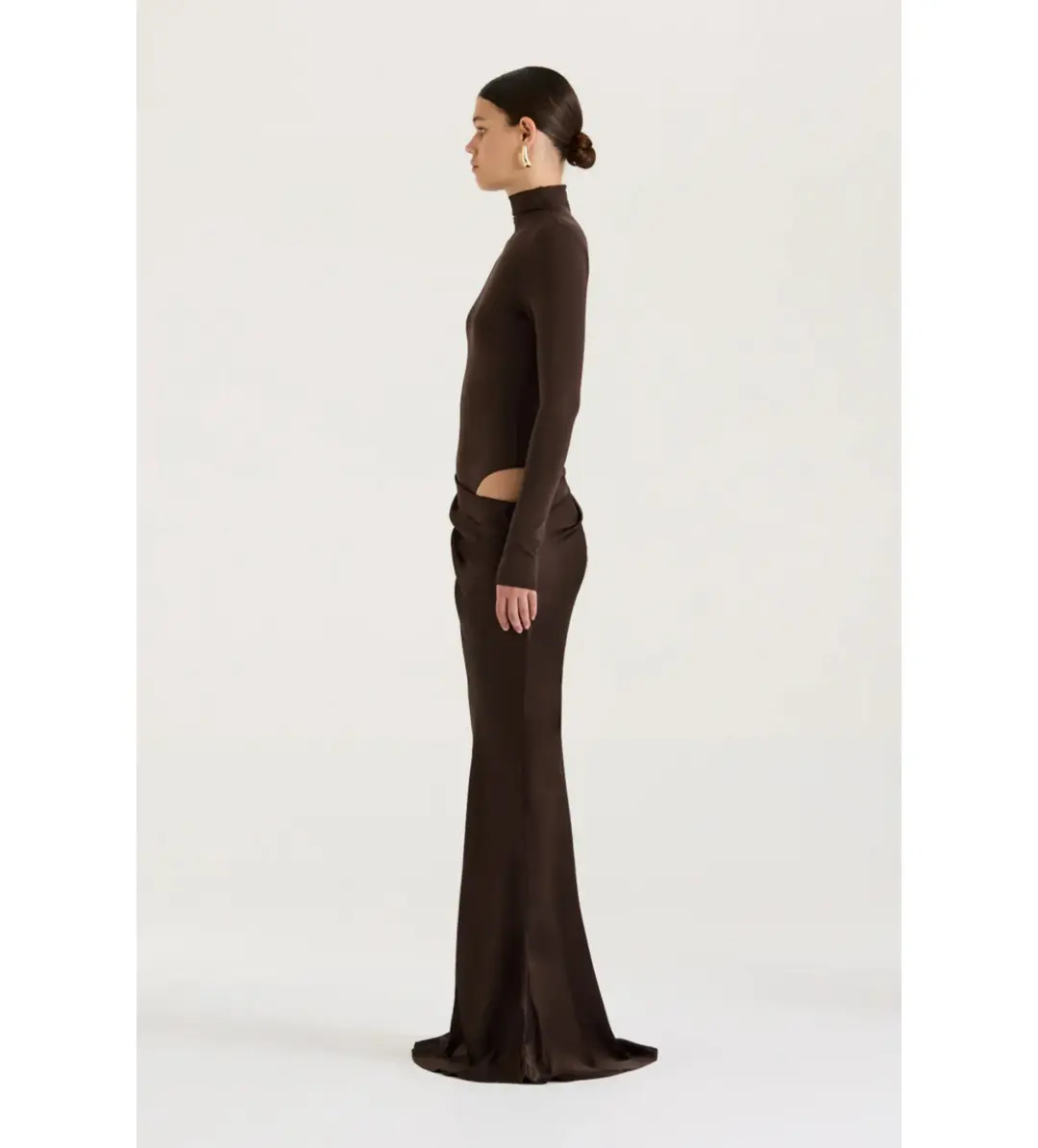 Henne Soraia Long Sleeve Maxi Dress Chocolate Size 6 for rent on The Volte - main image