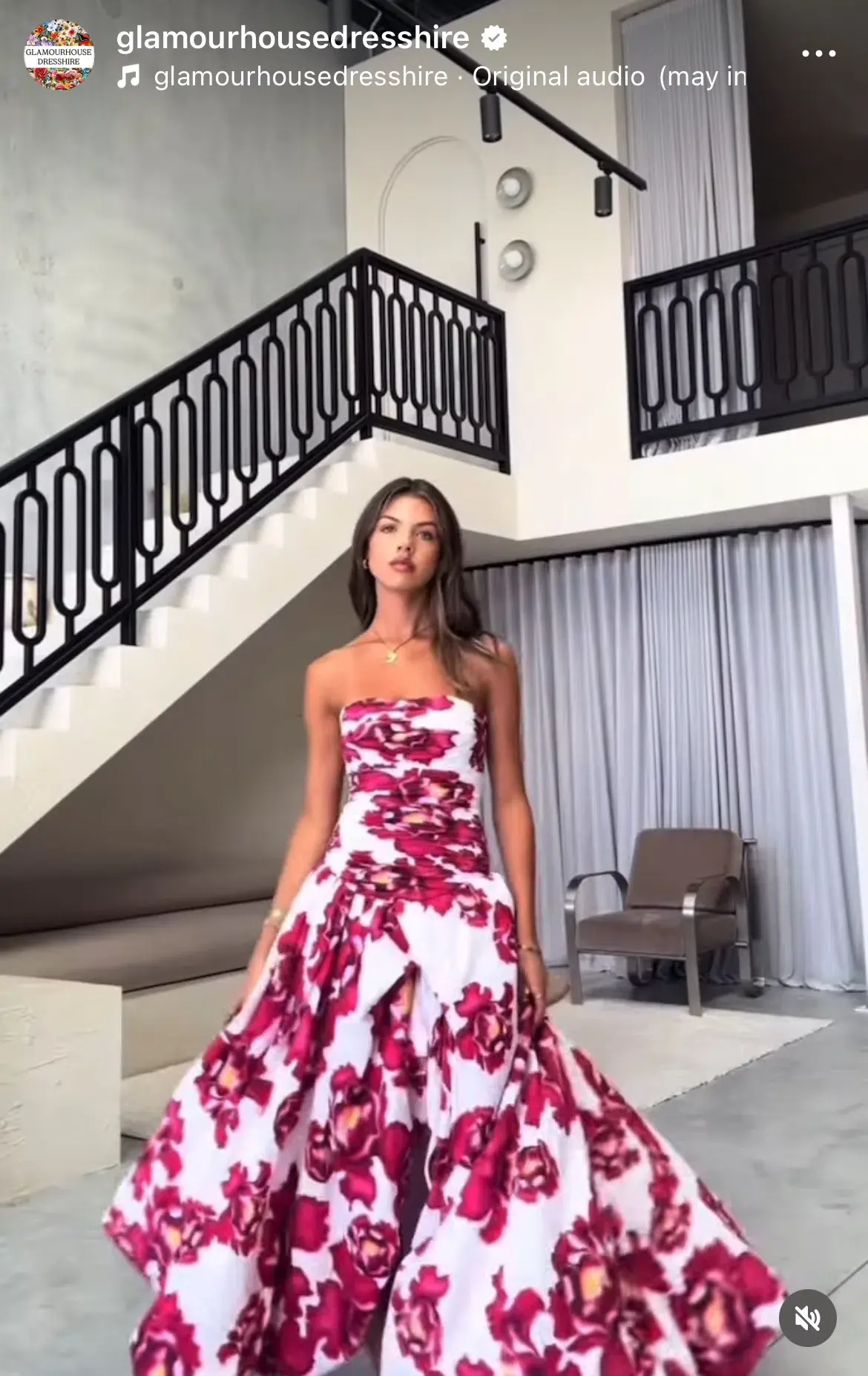 Ajé Boldly Blooming Bubble Hem Maxi Pink & White Floral SIze 6  - Image 2