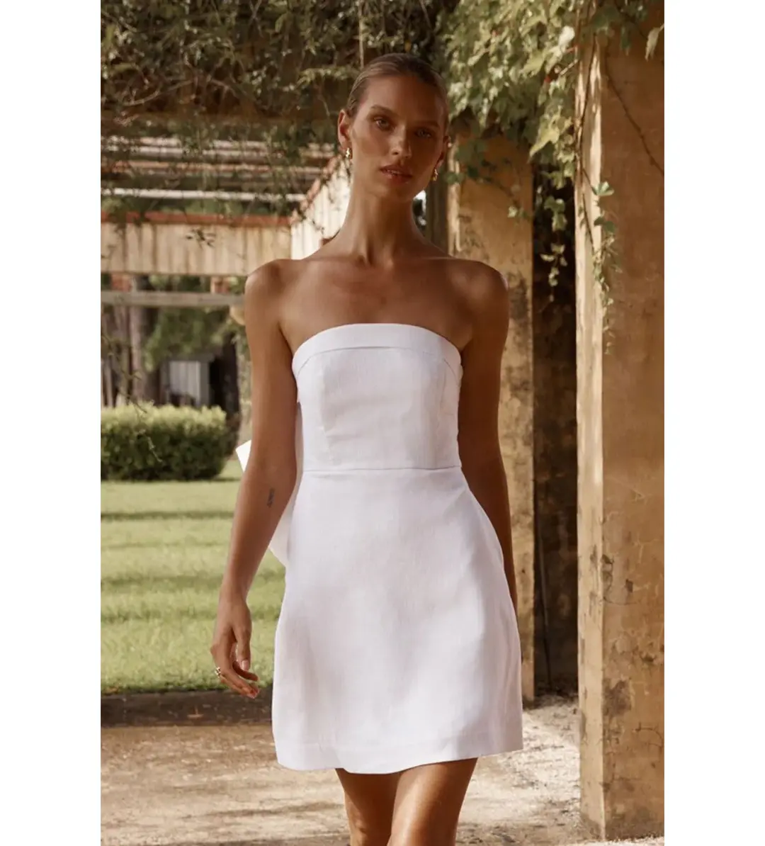 DISSH Aisle Linen Back Bow Mini Dress White Size AU 12 for rent on The Volte - main image
