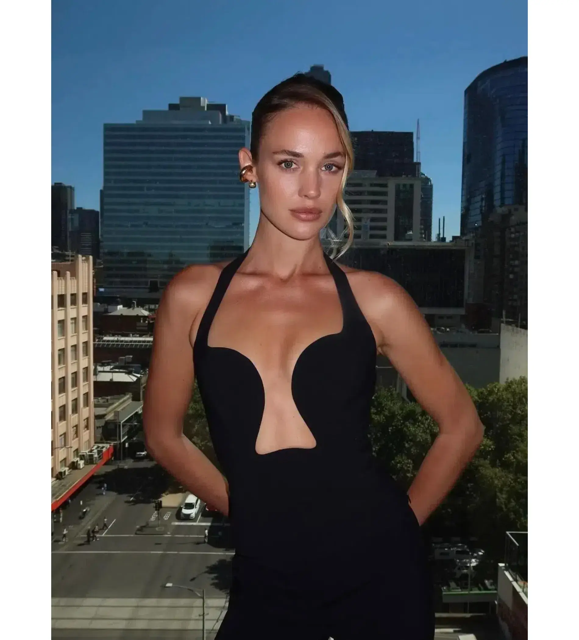 Kookai Alto Low Cut Top Black Size AU 10 - Image 1