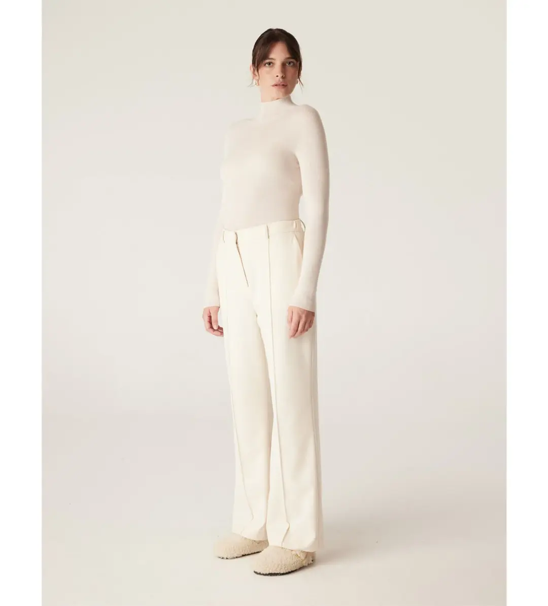 Cable Superfine Merino Turtle Neck in Ecru Size  for rent on The Volte - main image