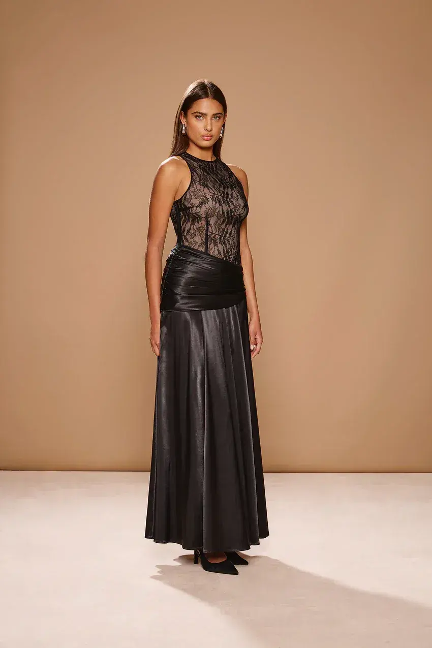 Sonya Moda Dahlia Gown Black Size 10 - Image 2