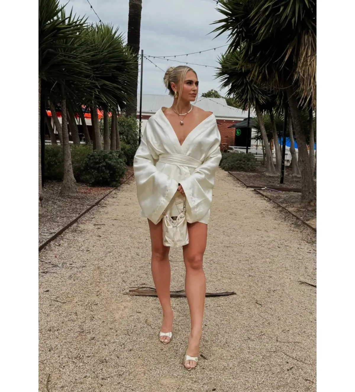 Khirzad Femme Rio Nina Robe Short Ivory Size S AU 8 - Image 1