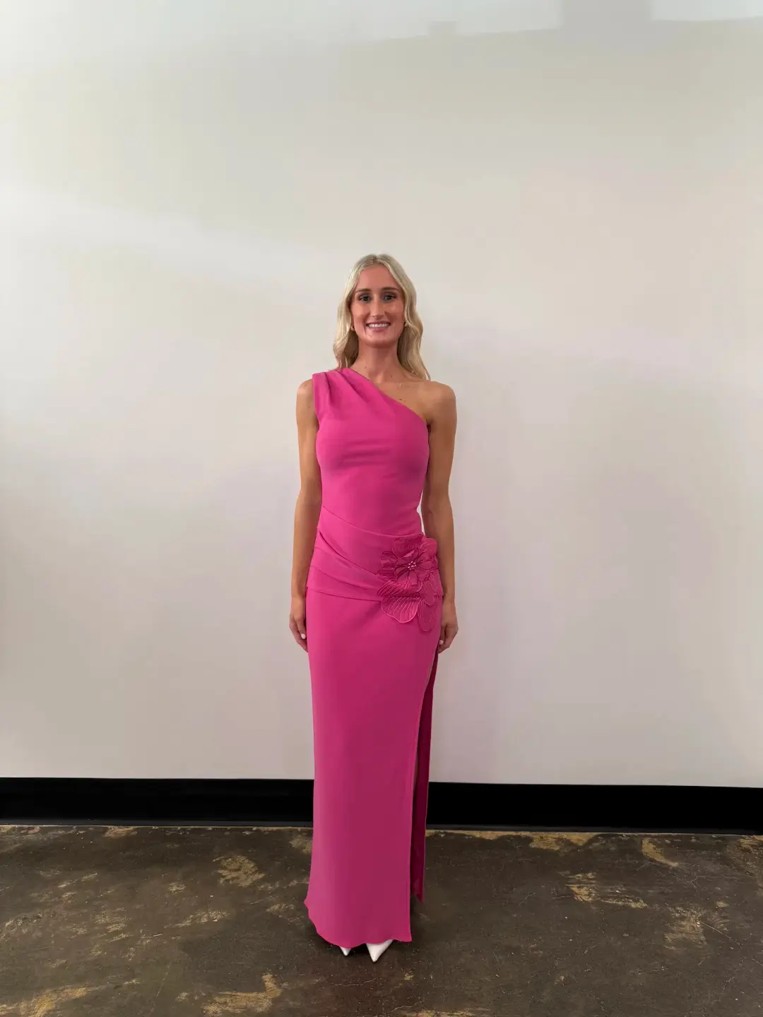 Elliatt Janelle One Shoulder Gown Pink Size 6 for rent on The Volte - main image