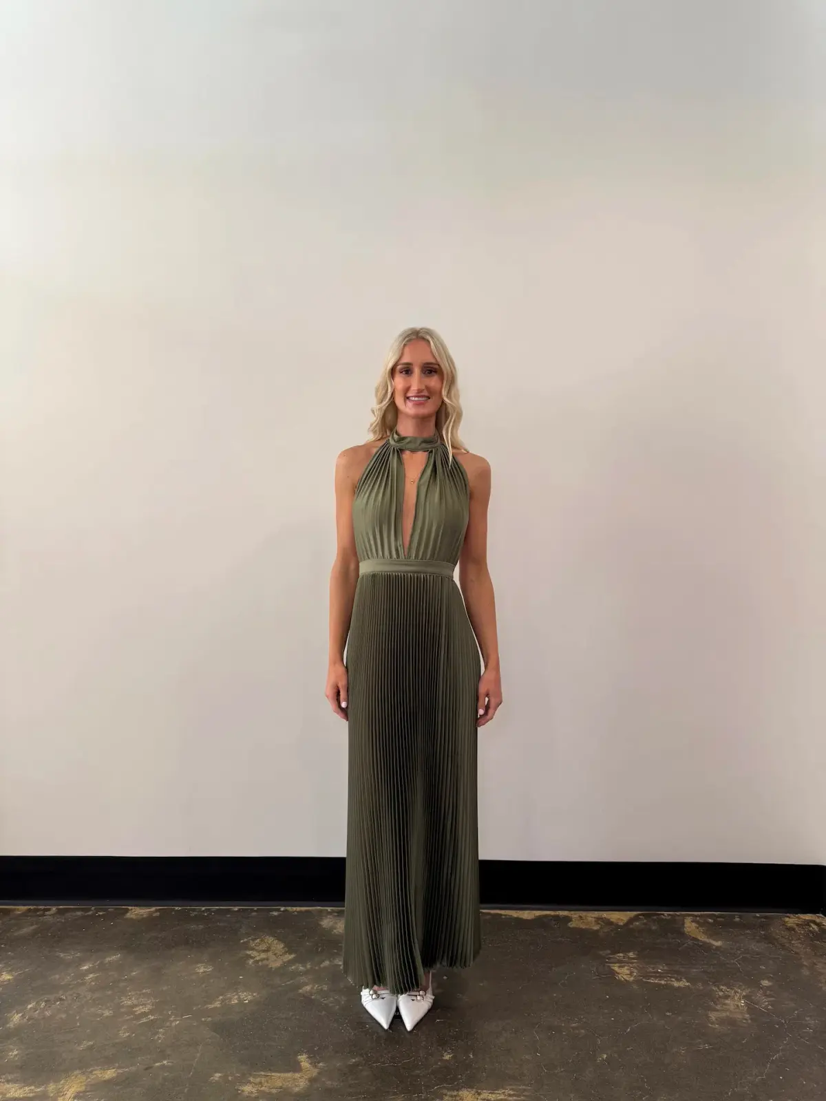 Lidee Woman Chateau Gown Maxi Dress in Moss Size AU 8 - Image 1