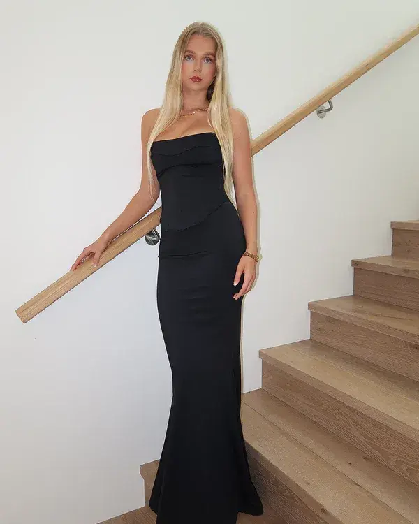 HNTR the Label Louie Gown Noir Size XS/AU 6 - Image 1