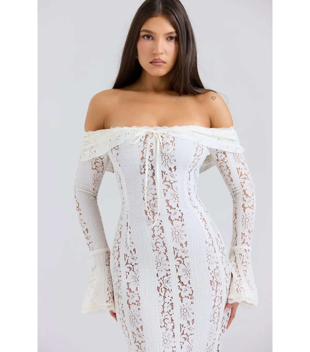 House of CB Belle Lace Off Shoulder Maxi Dress Vintage Cream Floral Size Size +L / AU 14-16 - Image 2