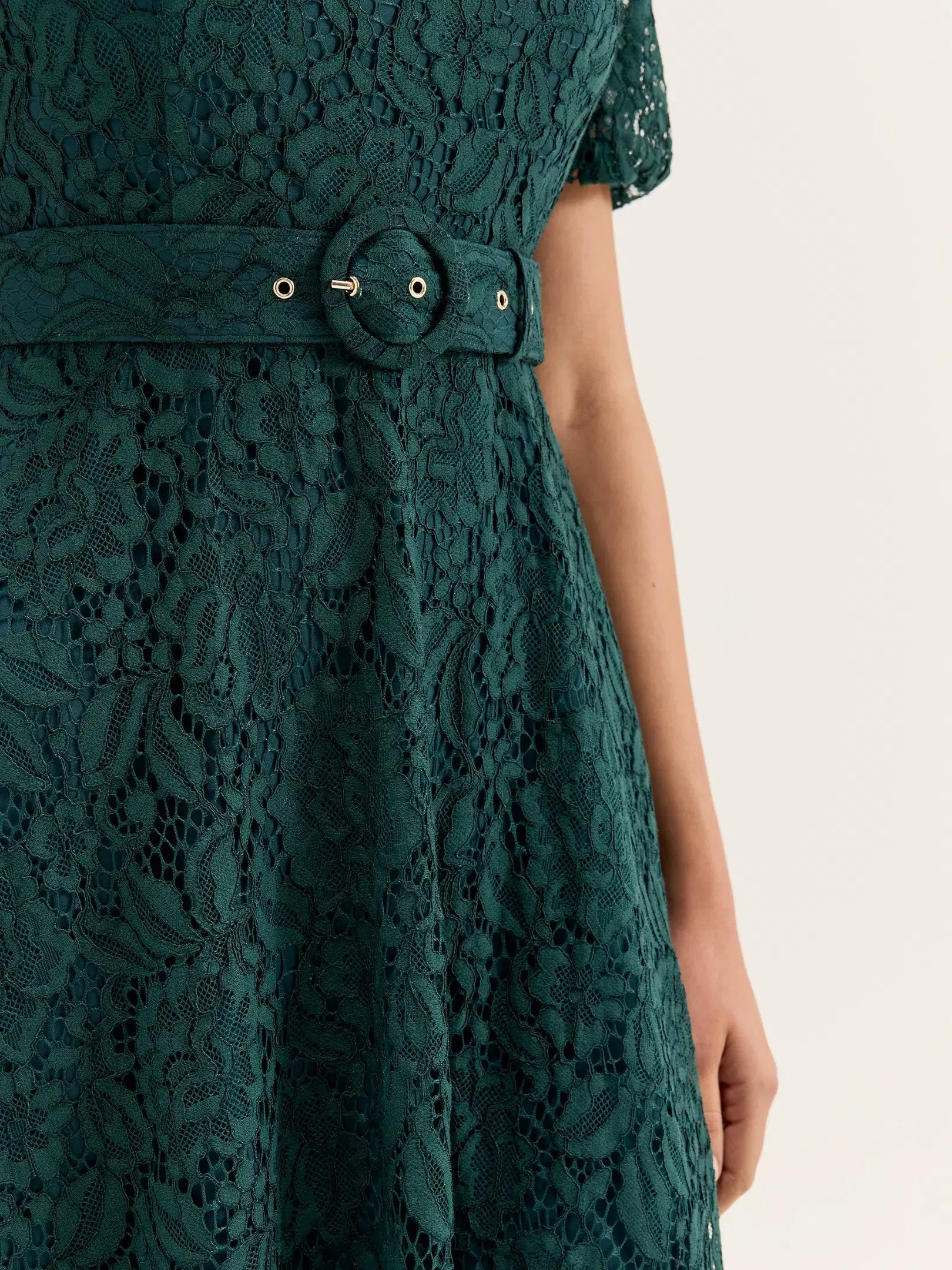 Review Emerald Short Puff Sleeves Avette Lace Knee Length Dress Green Size 12 - Image 5