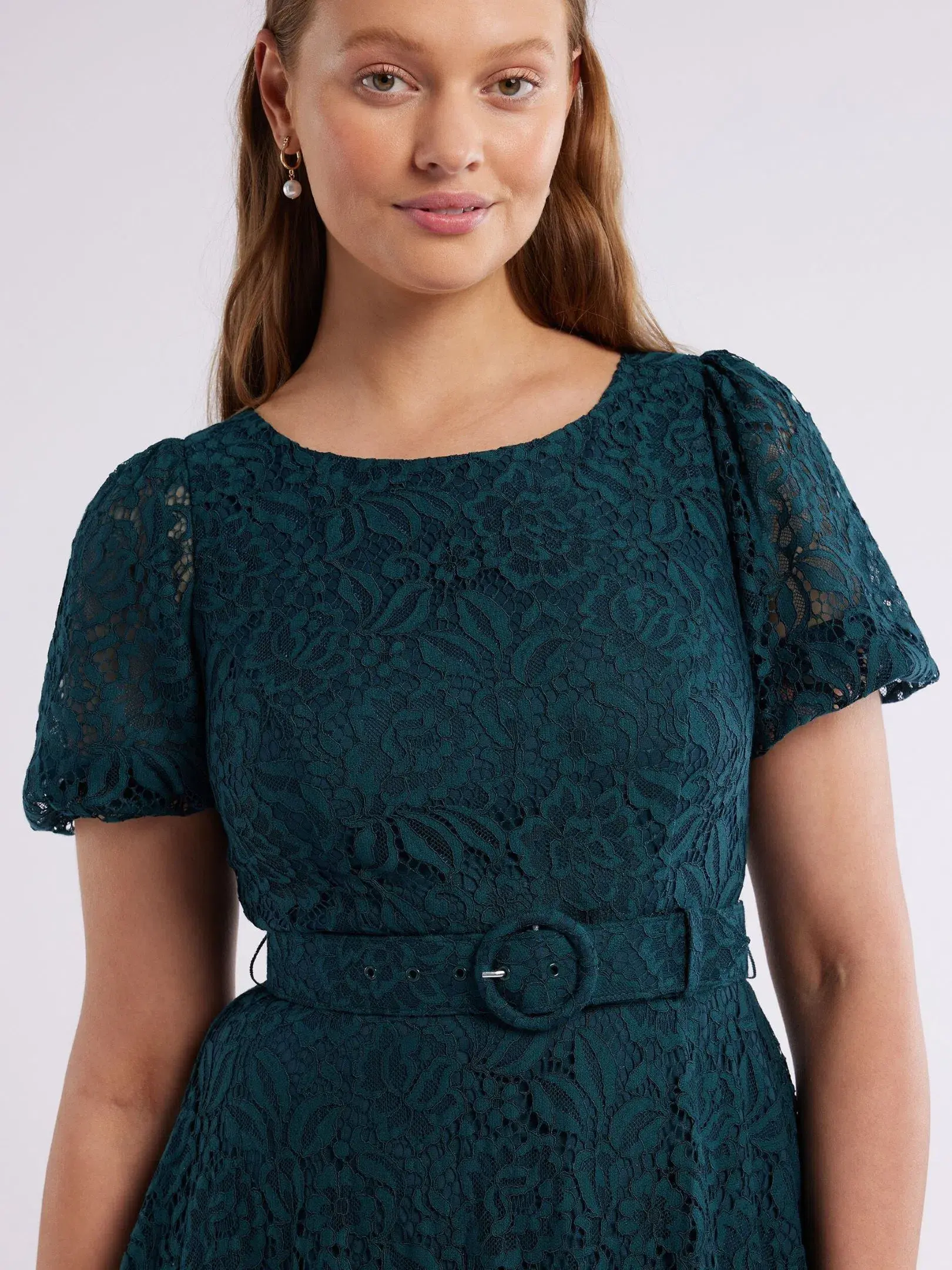 Review Emerald Short Puff Sleeves Avette Lace Knee Length Dress Green Size 12 - Image 3