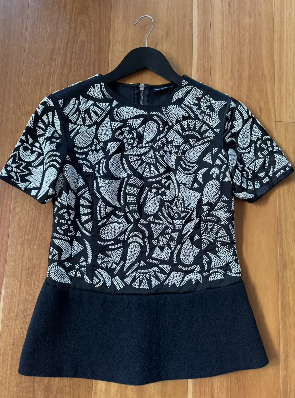 Rahul Mishra Wool and Silk Hand-Knotted Top Print Size S AU 8 - Image 1