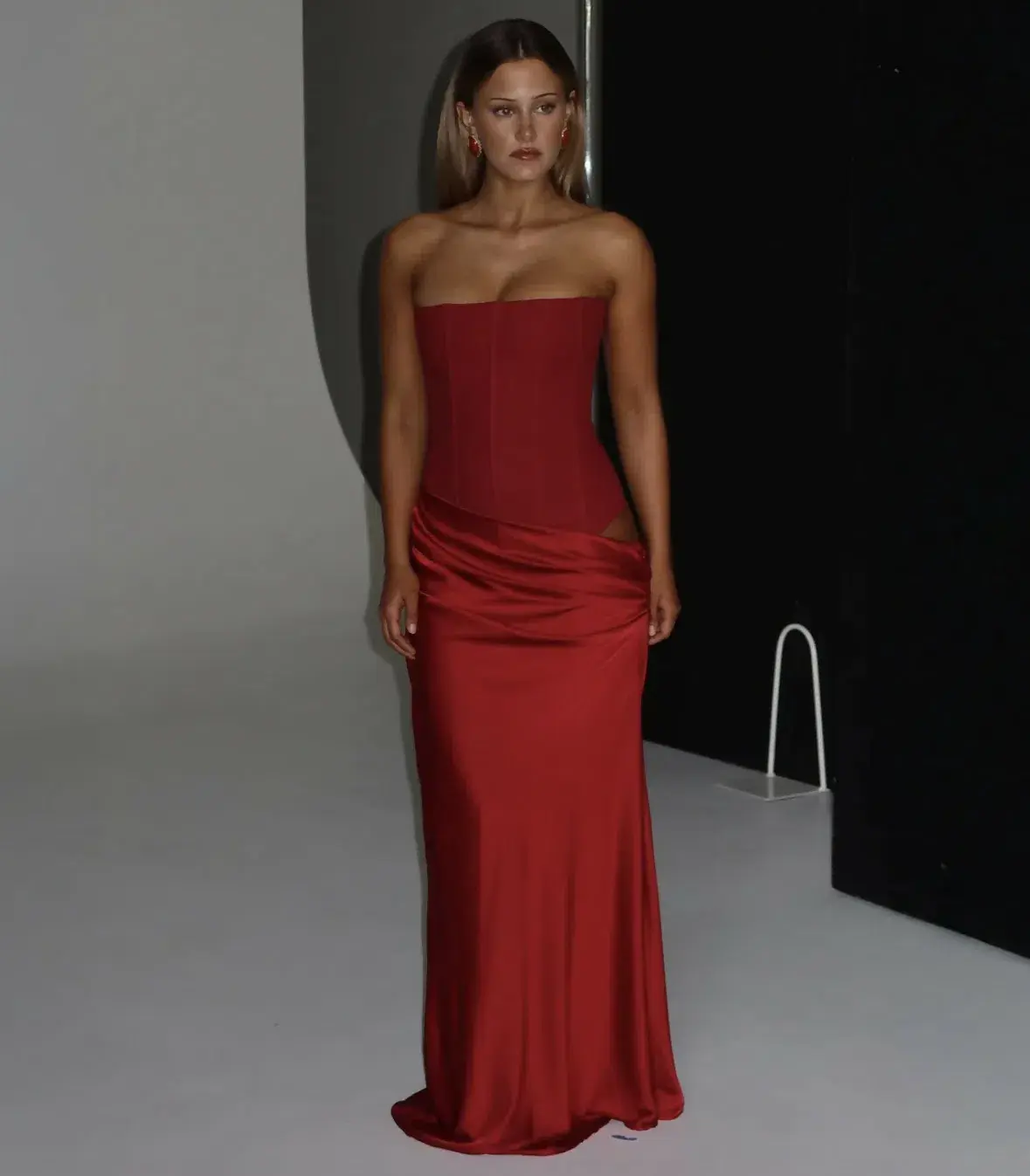 HNTR The Label Huxley Gown Wine Size S - Image 1