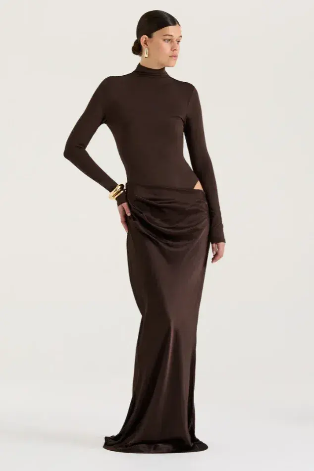 Henne Soraia Brown Size 8 - Image 3