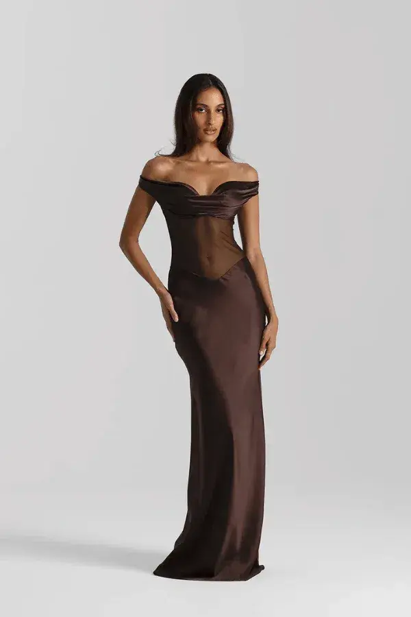 Natalie Rolt Gwyneth Gown Espresso Size L - Image 1