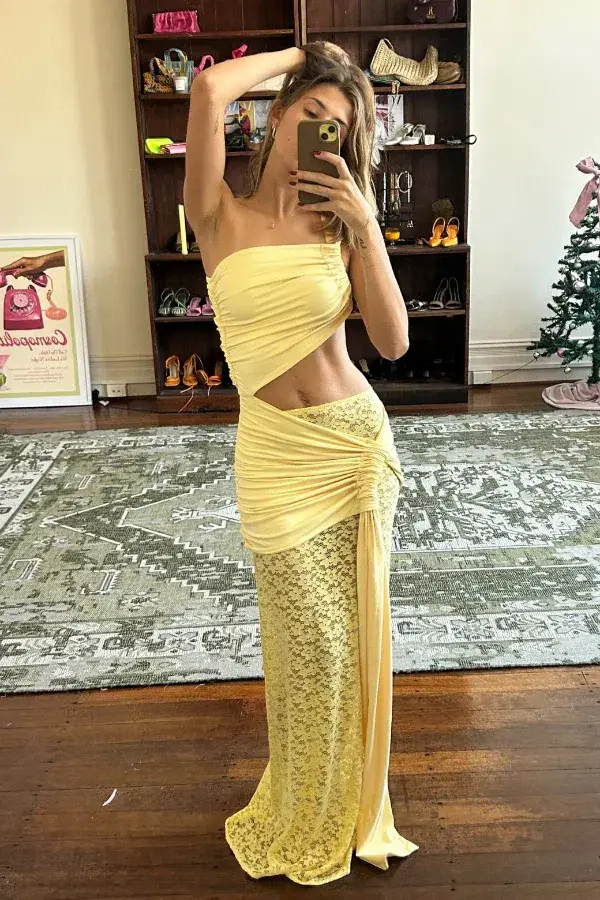 Deconduarte Paradiso Lace Dress Baby Yellow - Image 2