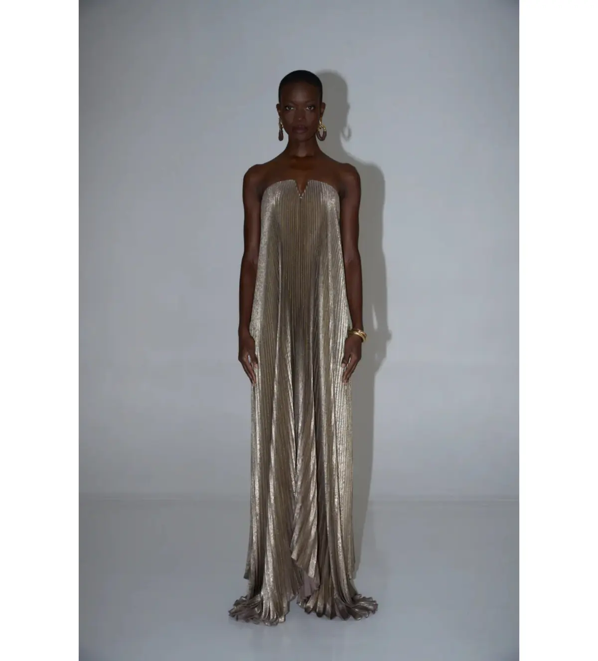 L'idee Black Tie Gown Gold Shimmer Size 8 - Image 1
