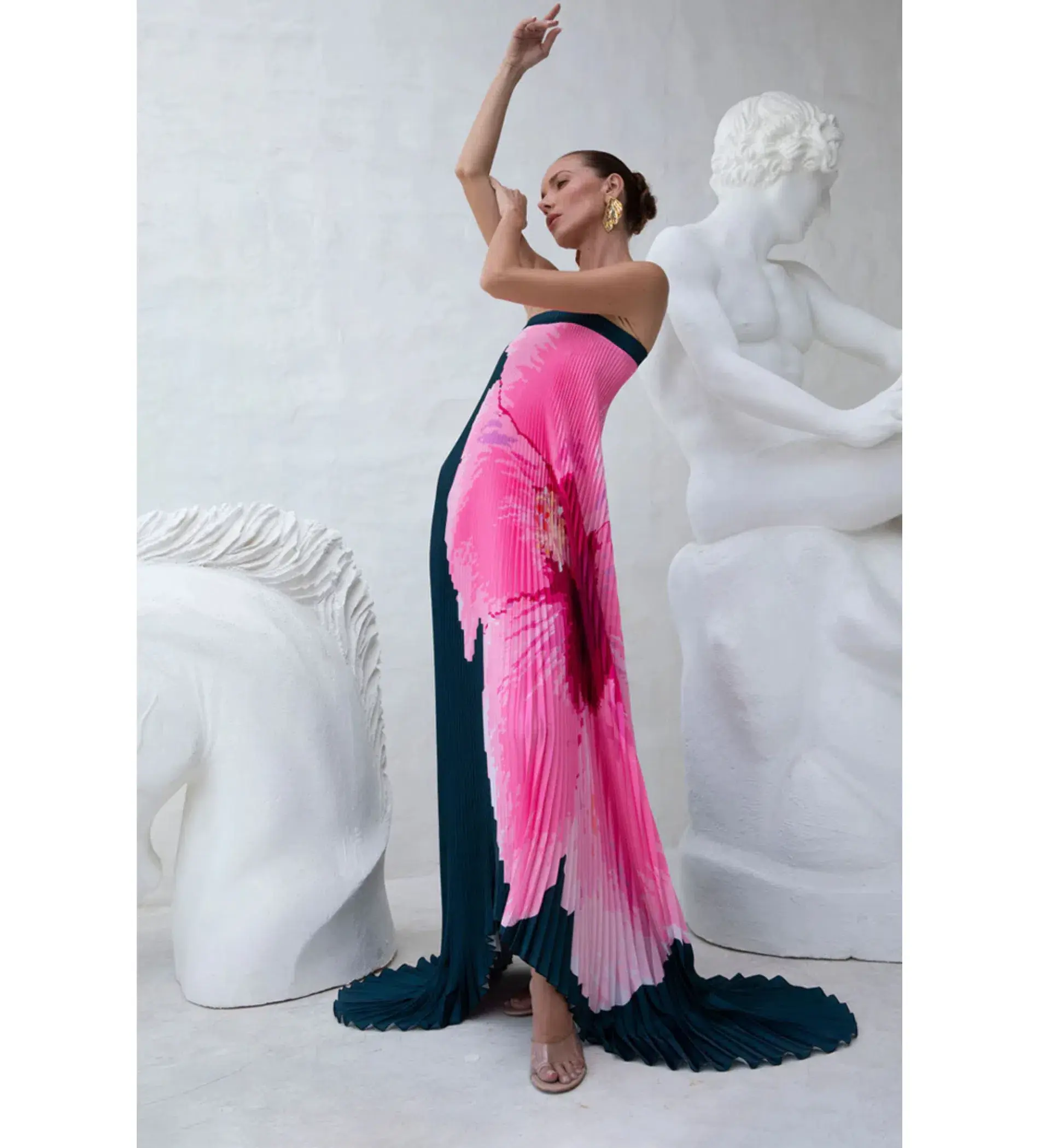 L'Idée Bisous Strapless Floor Length Gown in Hibiscus Midnight Size 10 - Image 3