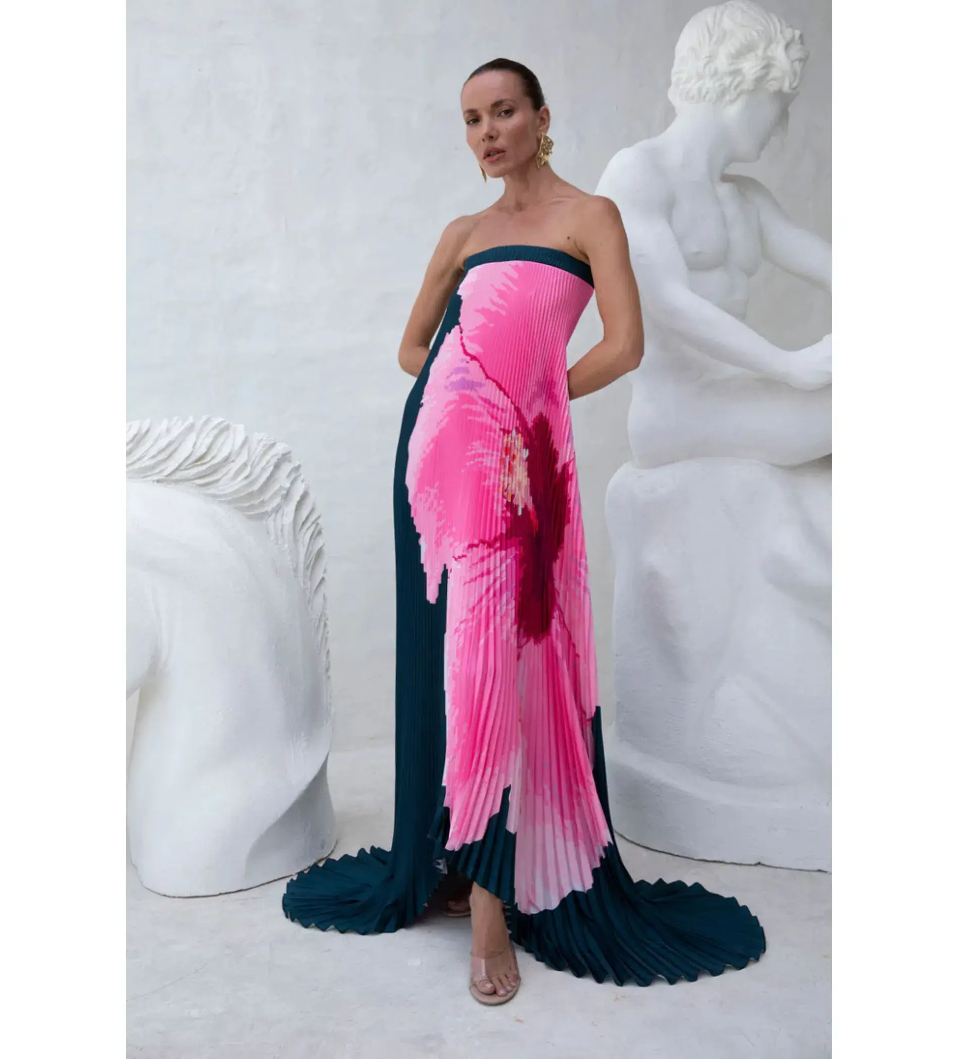 L'Idée Bisous Strapless Floor Length Gown in Hibiscus Midnight Size 10 - Image 2
