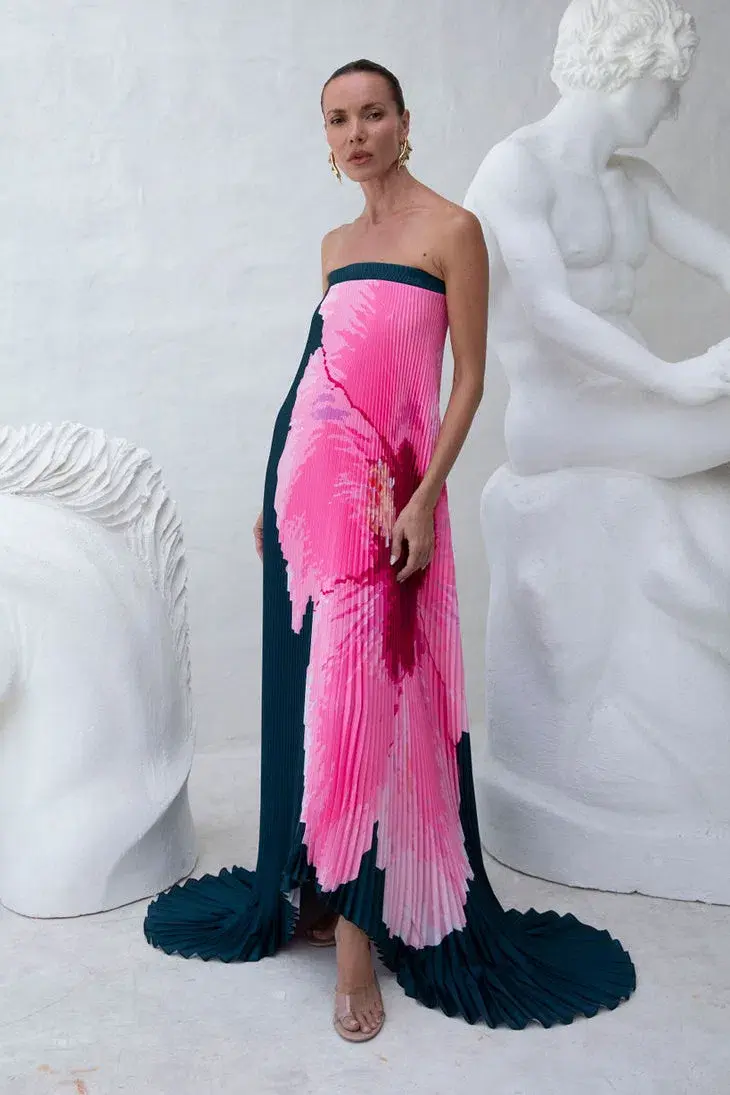 L'Idée Bisous Strapless Floor Length Gown in Hibiscus Midnight Size 8 - Image 2