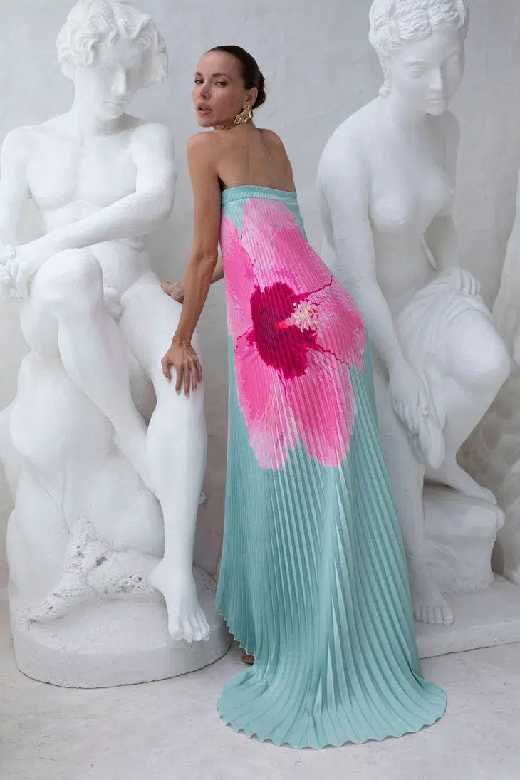 L'Idée Bisous Strapless Floor Length Gown in Hibiscus Verde Size 8 - Image 3