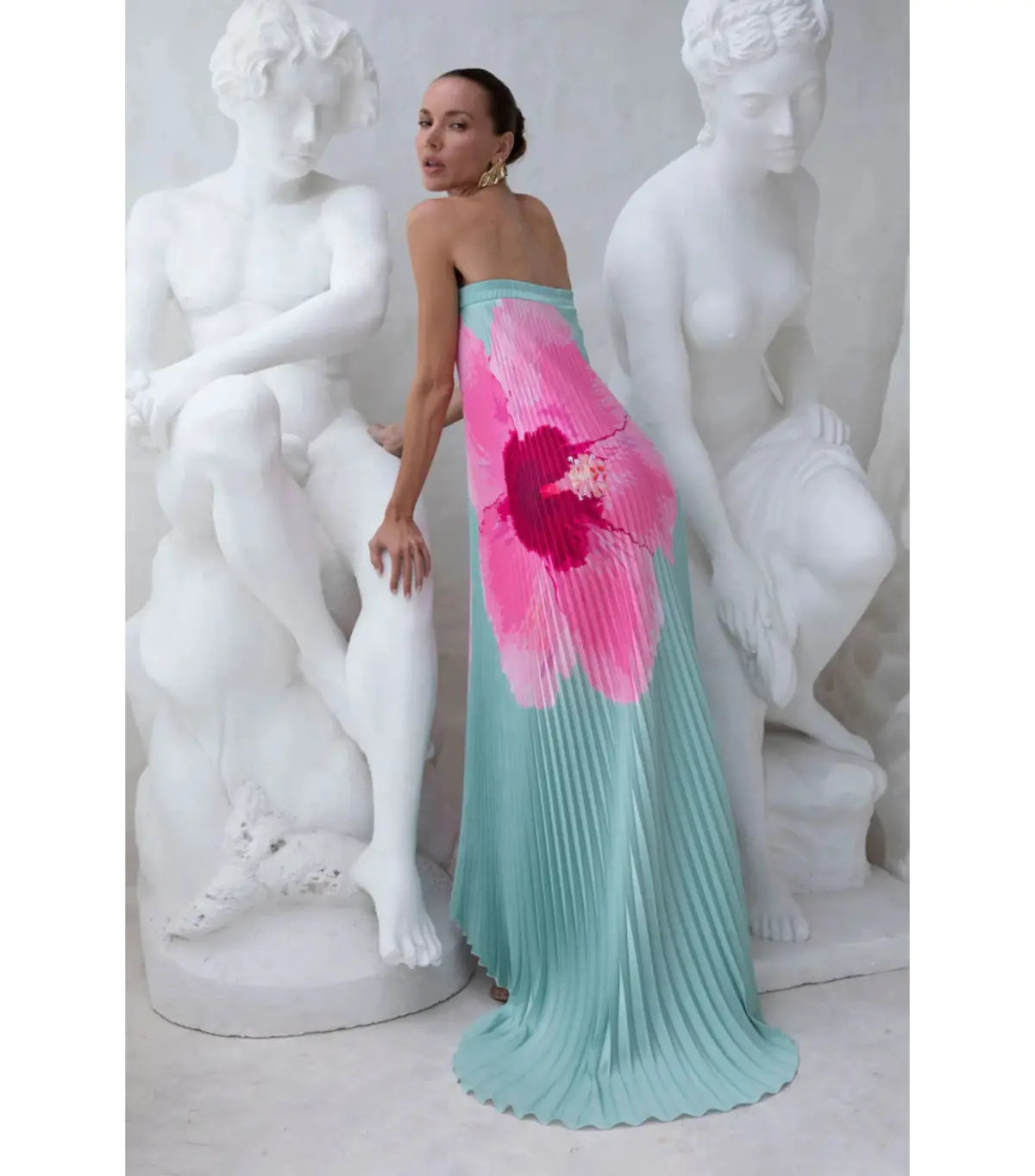 L'Idée Bisous Strapless Floor Length Gown in Hibiscus Verde Size AU 6 - Image 2