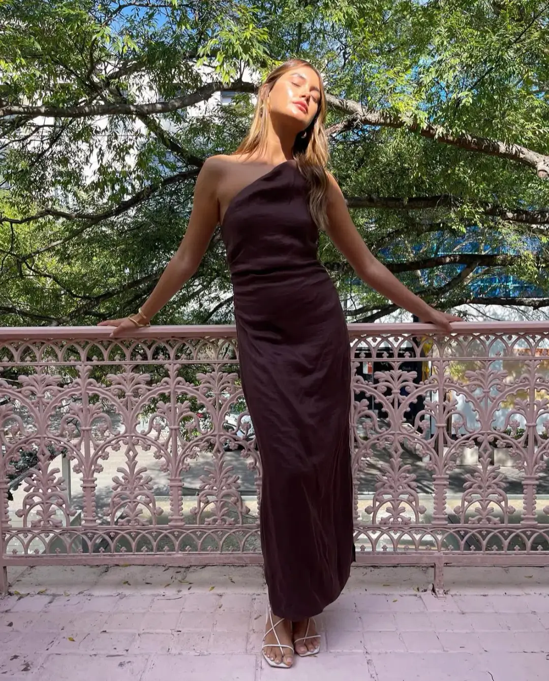Faithfull The Brand Jomana Midi Dress In Cacao Size 10  for rent on The Volte - main image