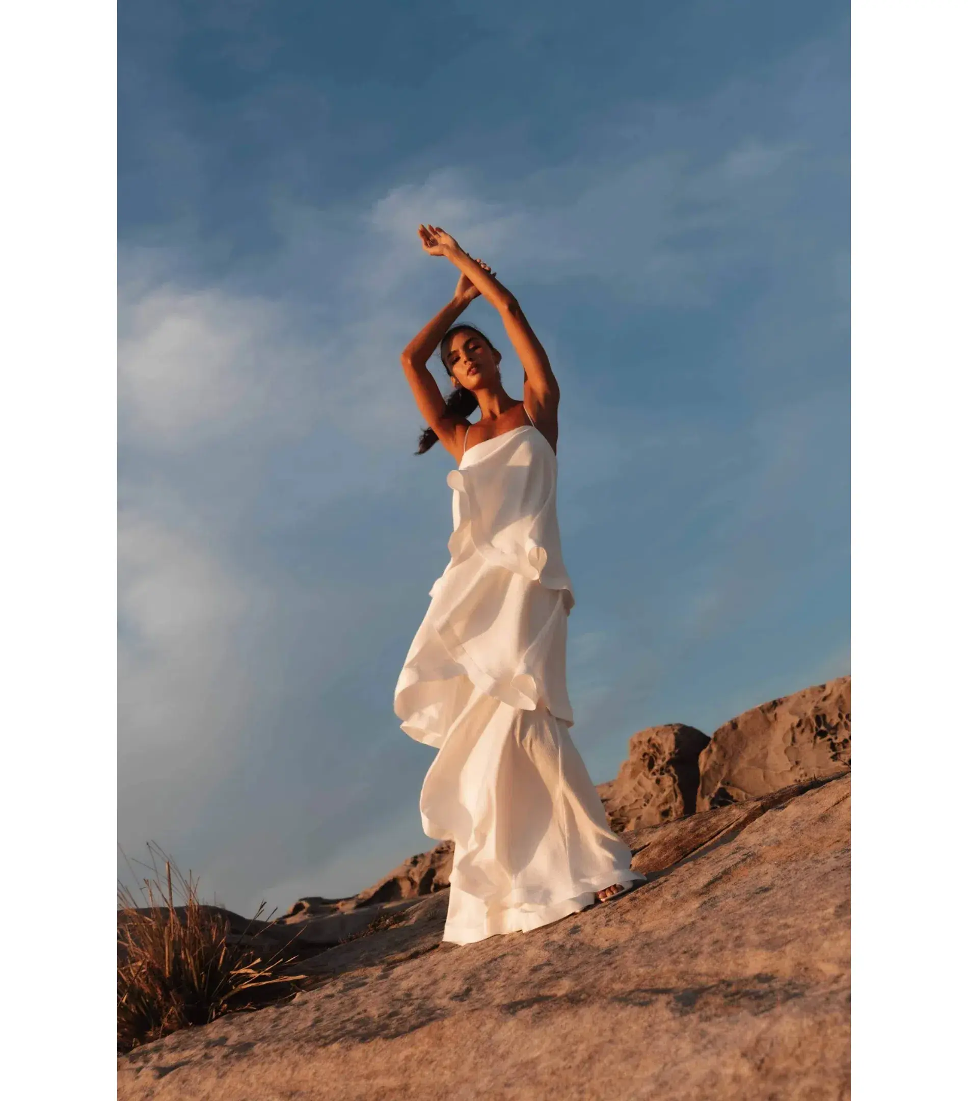 Elliatt Tilly Tiered Maxi Dress White Size AU 8 - Image 4