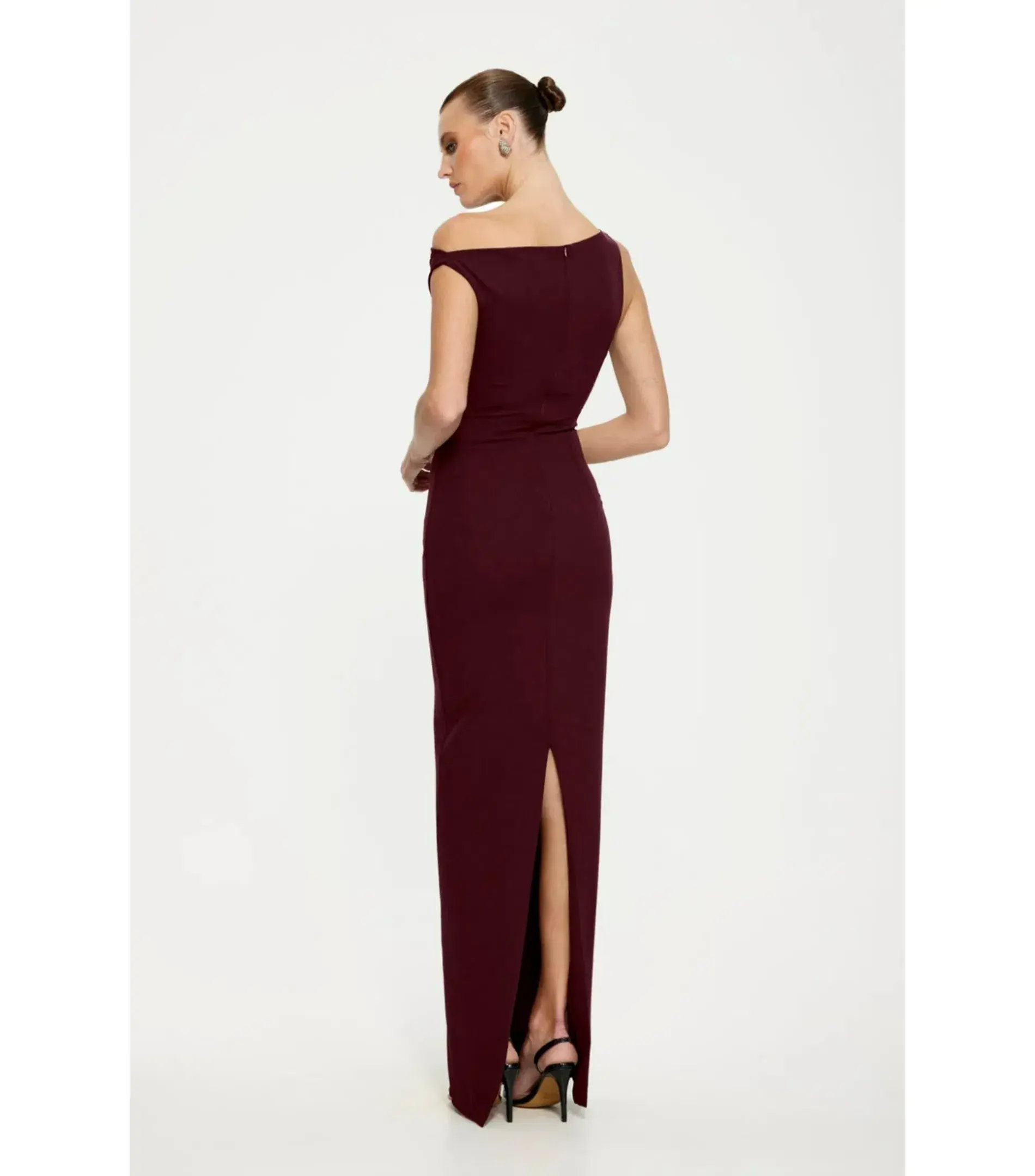 Effie Kats Inaya Maxi Gown in Wine Size AU 10  - Image 3