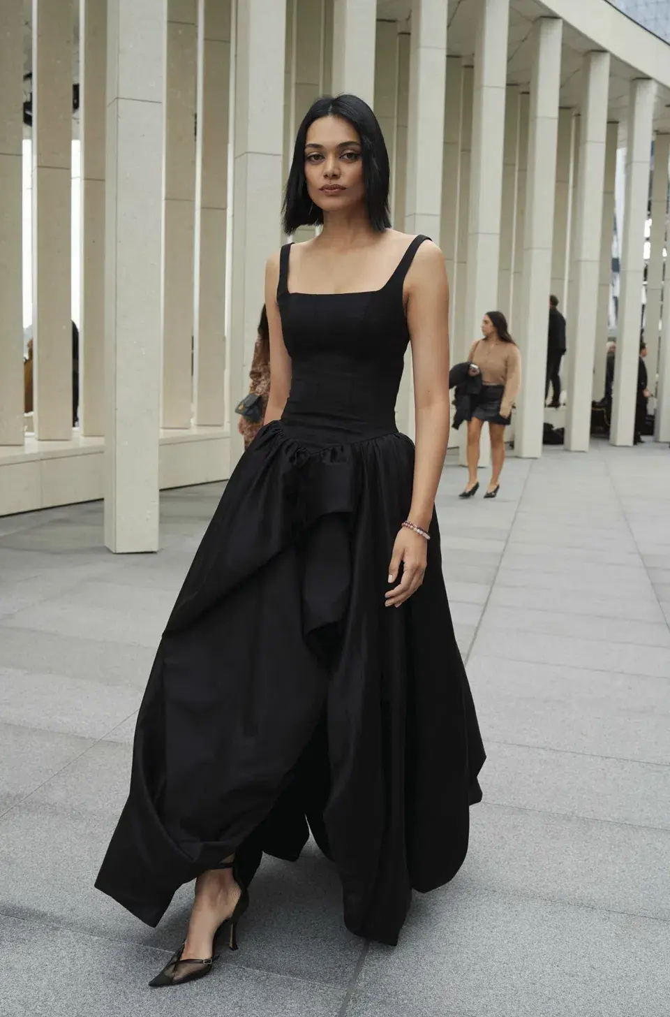 AJE Alani Gown s8 - Image 2