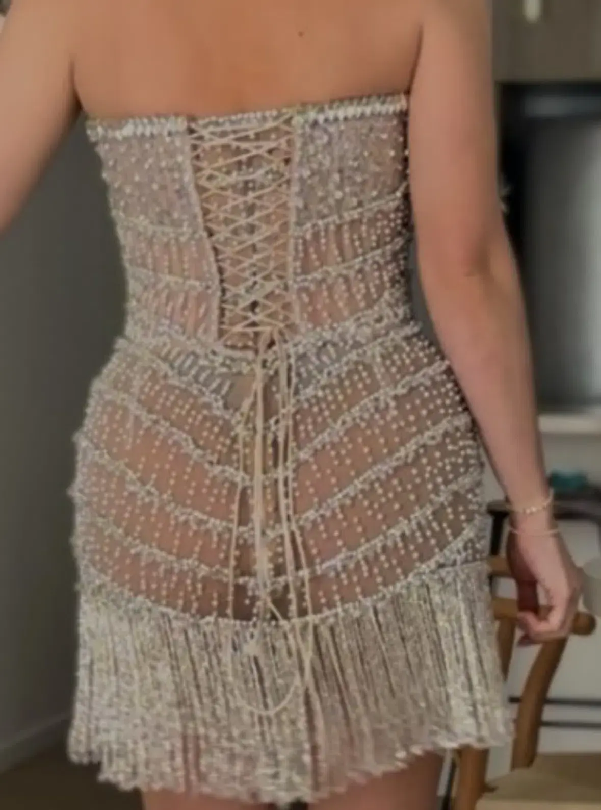 ALBINA DYLA MINI SILVER/NUDE CORSET Swarovski CRYSTALS AND   Corset back so will fit any wear from an AUS 6/10 easy - Image 4
