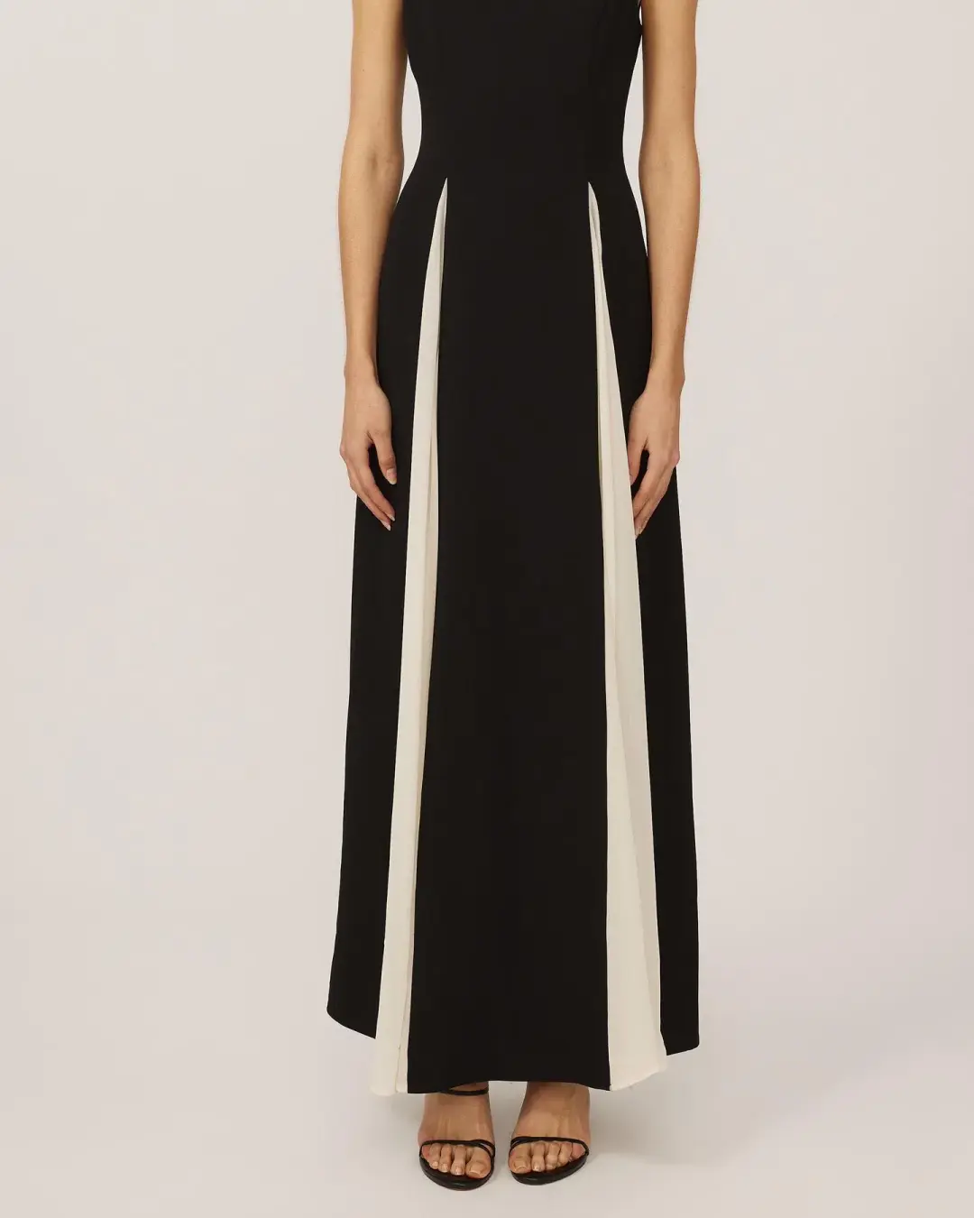 Tussah Jasper Maxi Dress Black Size AU 8 for rent on The Volte - main image