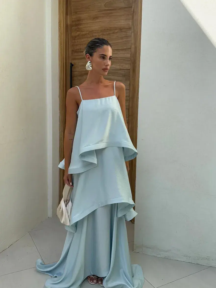 Elliatt Tilly Tiered Maxi Dress Size 16 Blue - Image 1
