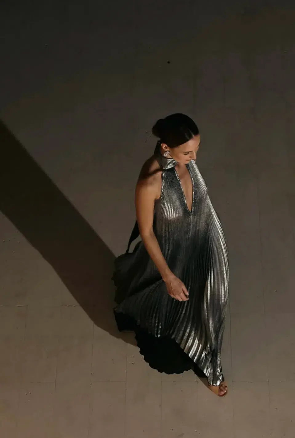 L'IDEE OPERA GOWN GUNMETAL SHIMMER SIZE AU 6 - Image 3
