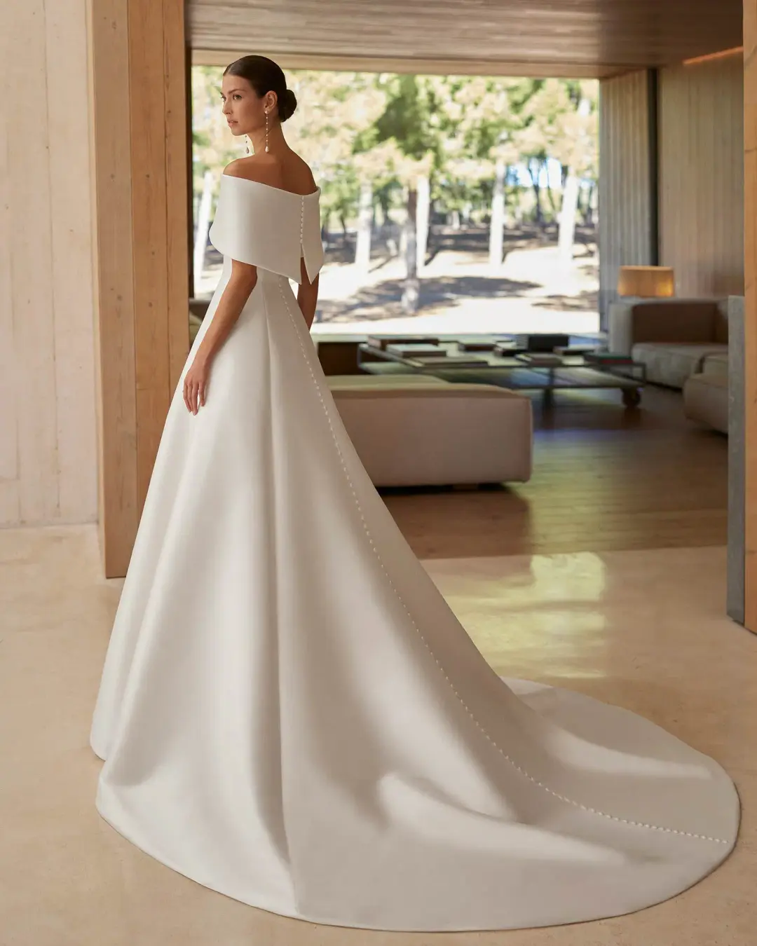 Rosa Clara Model Wedding dress  for rent on The Volte - main image