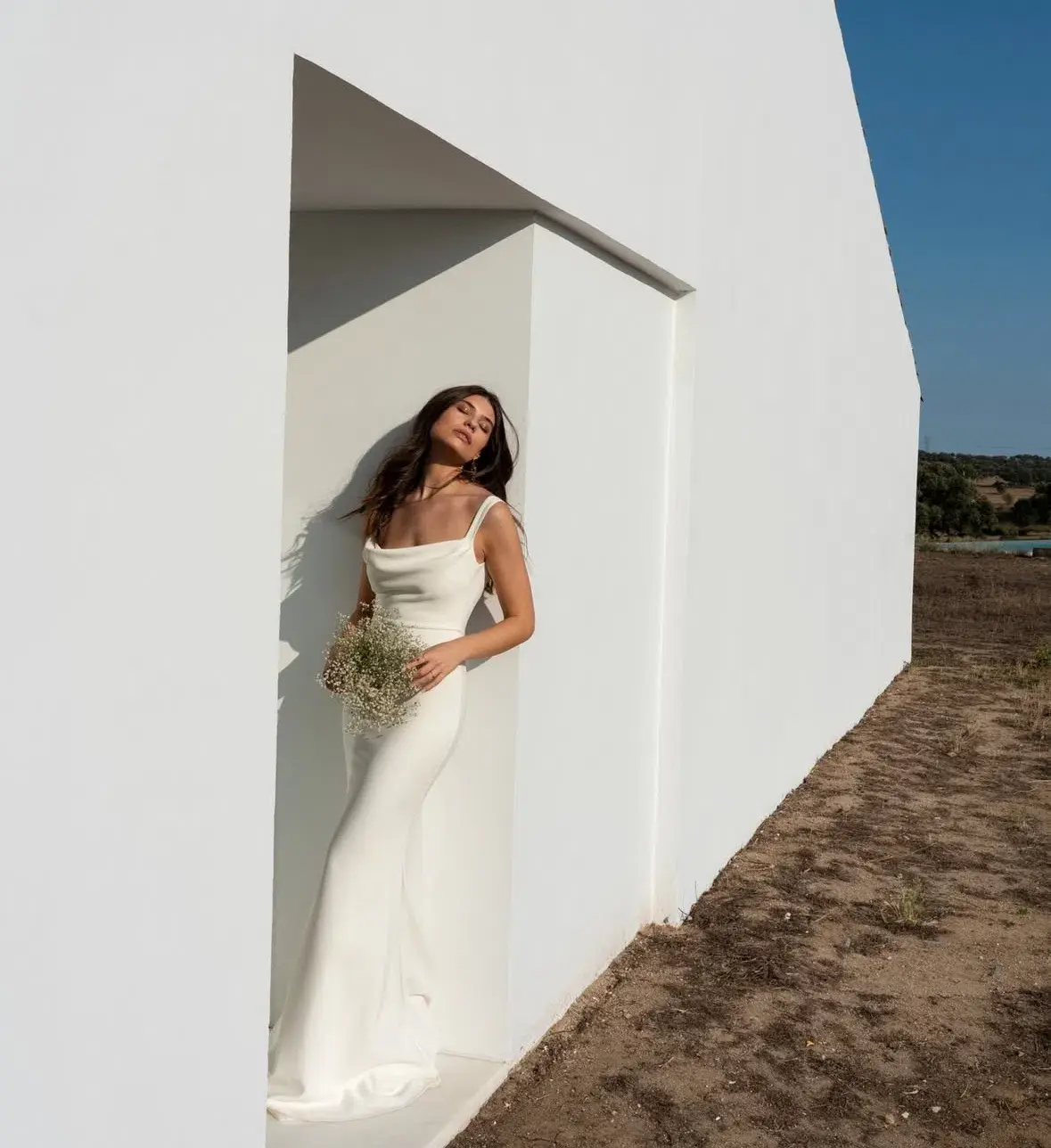 GRACE LOVES LACE Grace Crepe Fit Wedding Dress / Bridal Gown Size L - Image 1