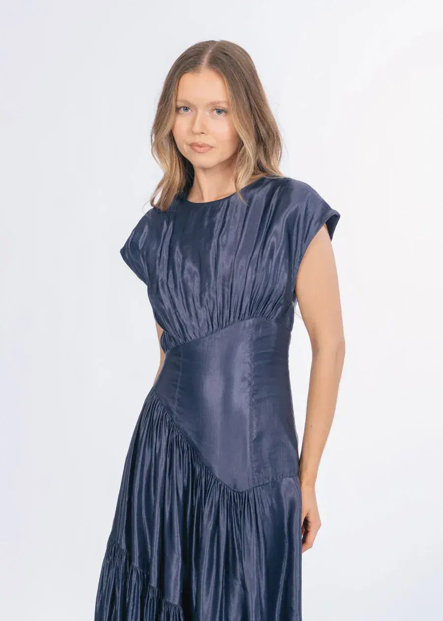 Serendipity Reflection Midi Dress in Navy Blue Size 6  - Image 4