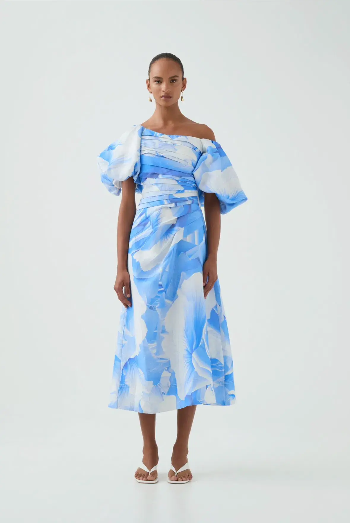 AJE CADENCE RUCHED MIDI DRESS in FLORAL BLUE SIZE 12 - Image 1