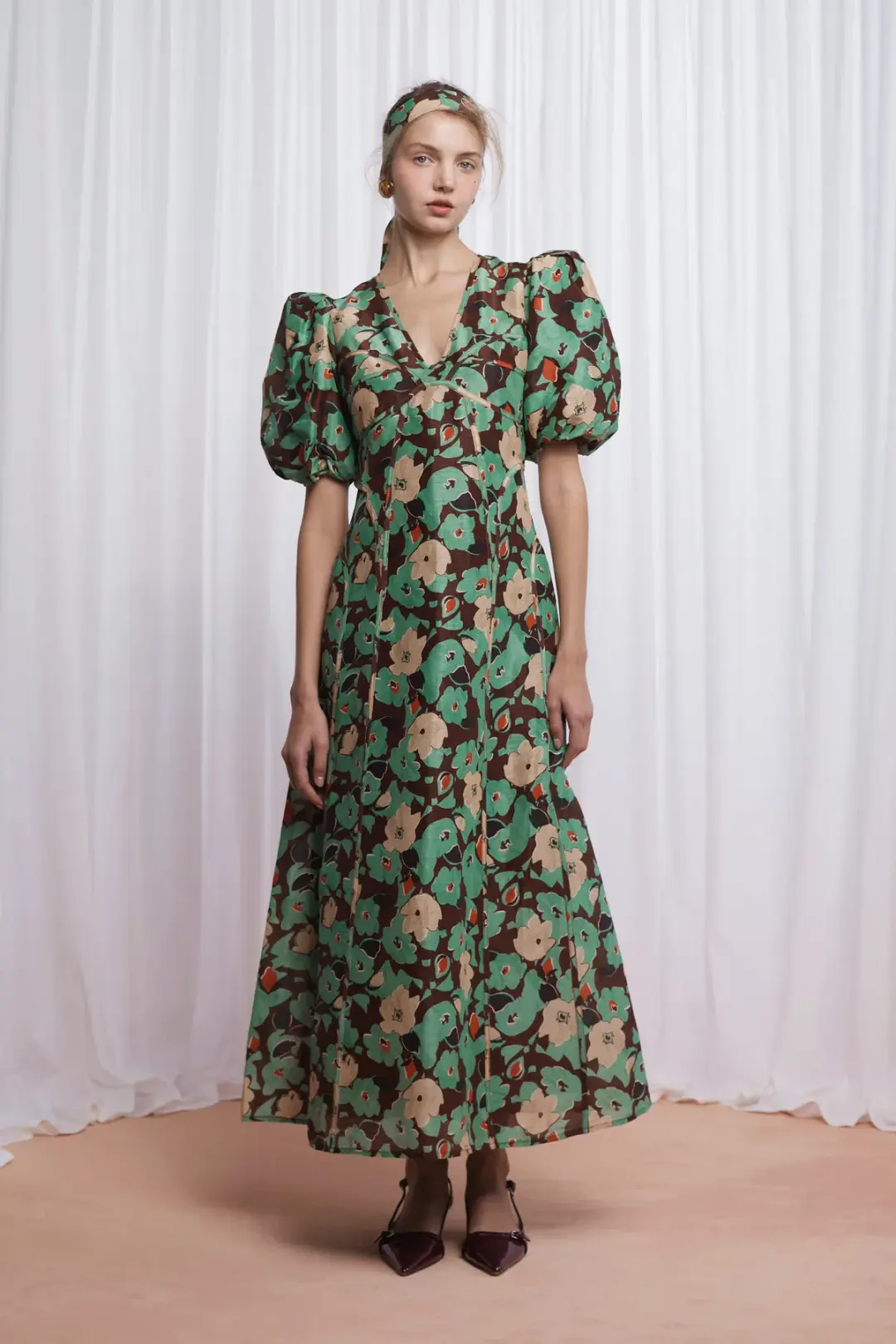 Lovaan Adeline Silk Linen Green Floral Size 6 for rent on The Volte - main image