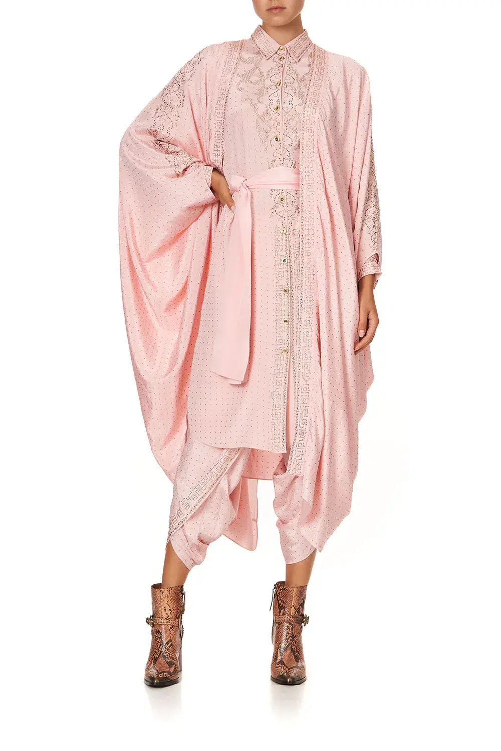 Camilla Layer With Centre Back Panel size OS - Image 1