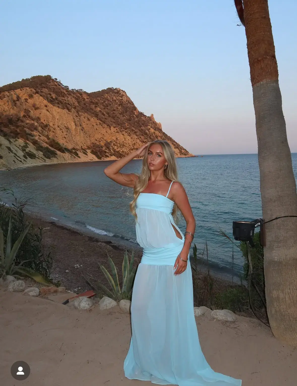 Ance Gria Romeo Gown in Aqua Blue size S / 8 AU - Image 11