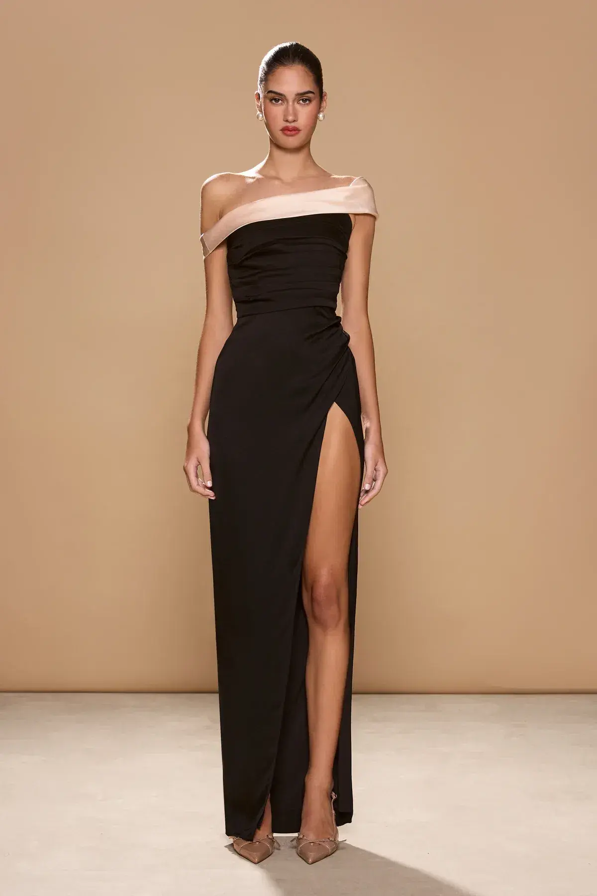 TUSCANY GOWN | Sonya Moda Size 10 - Image 1