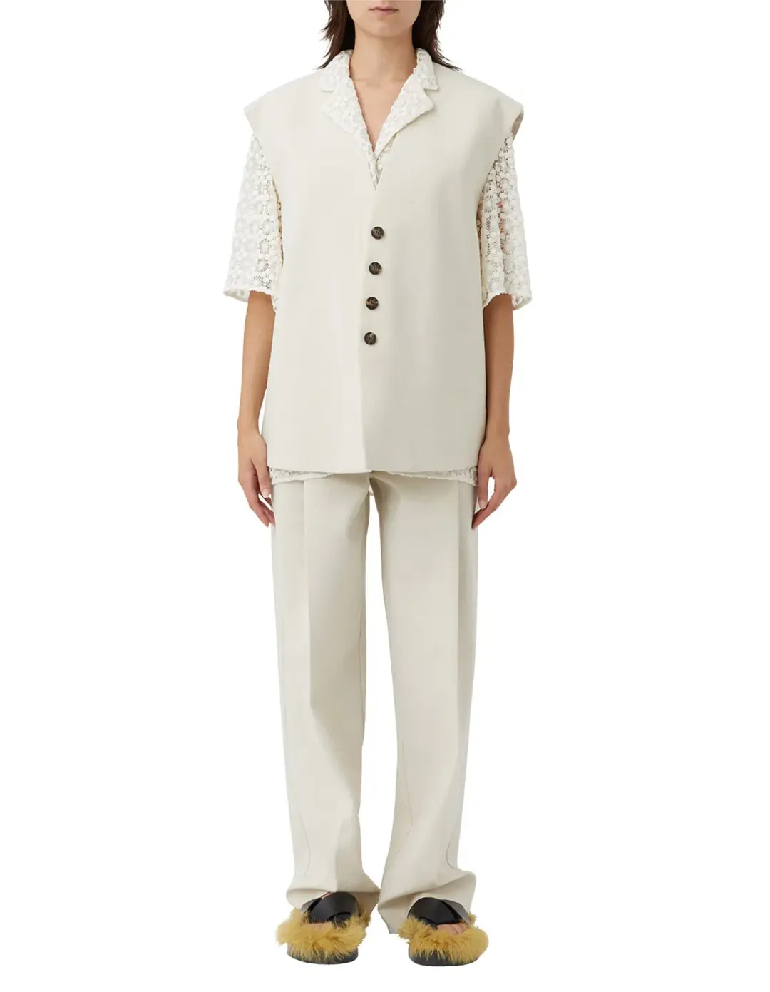 Armand Oat Set for rent on The Volte - main image